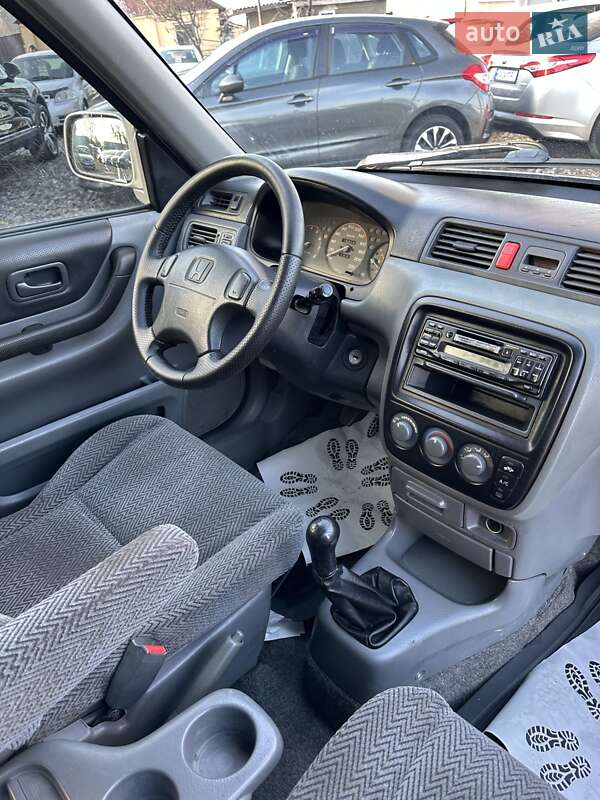 Позашляховик / Кросовер Honda CR-V 1998 в Смілі фото 15 Позашляховик / Кросовер Honda CR-V 1998 в Смілі