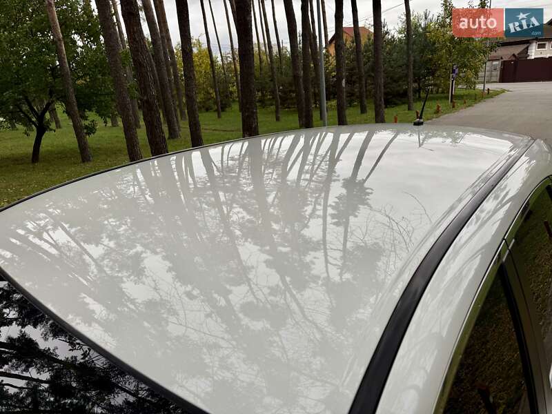 Позашляховик / Кросовер Honda CR-V 2015 в Києві