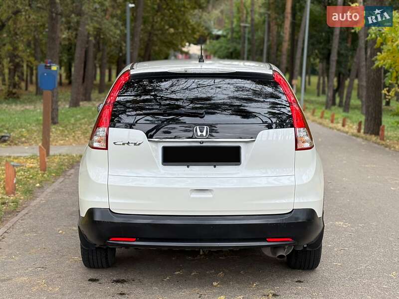 Позашляховик / Кросовер Honda CR-V 2015 в Києві