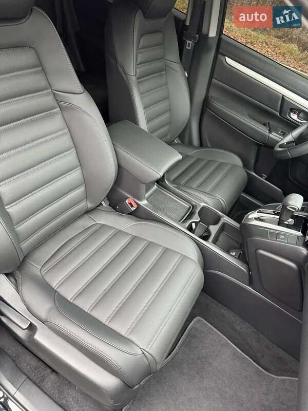 Внедорожник / Кроссовер Honda CR-V 2018 в Киеве