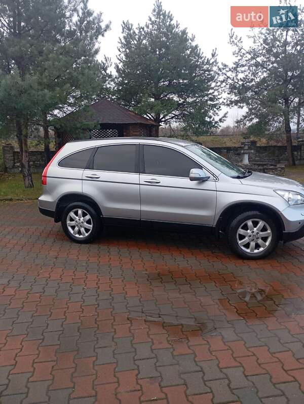 Внедорожник / Кроссовер Honda CR-V 2007 в Старом Самборе