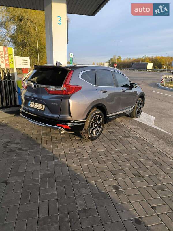 Позашляховик / Кросовер Honda CR-V 2016 в Полтаві