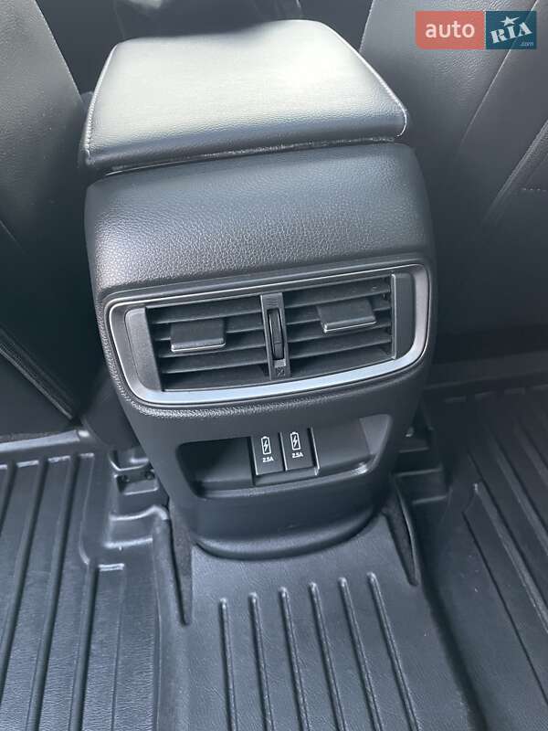 Позашляховик / Кросовер Honda CR-V 2018 в Києві