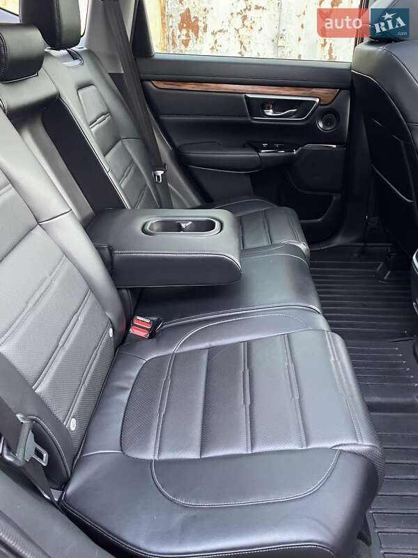 Позашляховик / Кросовер Honda CR-V 2018 в Києві