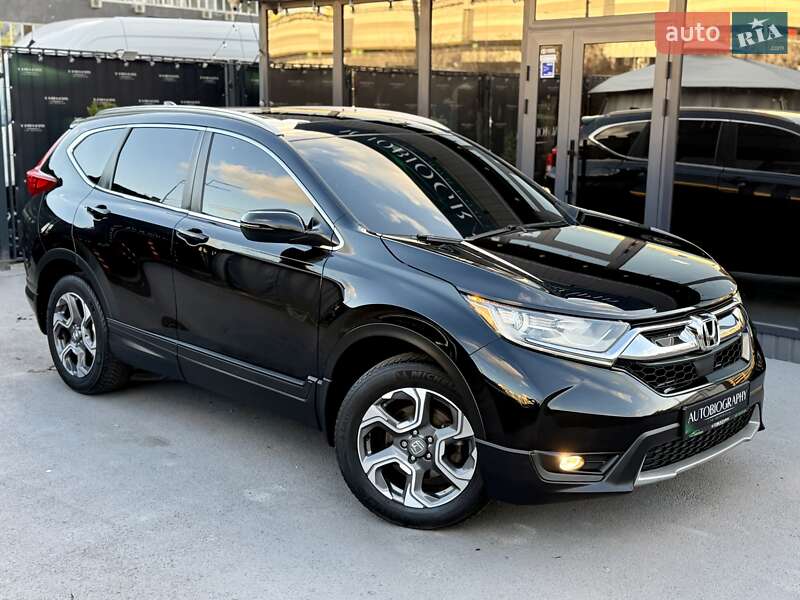 Позашляховик / Кросовер Honda CR-V 2017 в Києві
