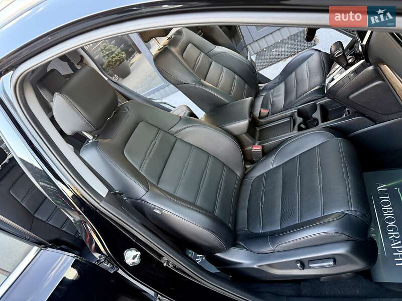 Позашляховик / Кросовер Honda CR-V 2017 в Києві