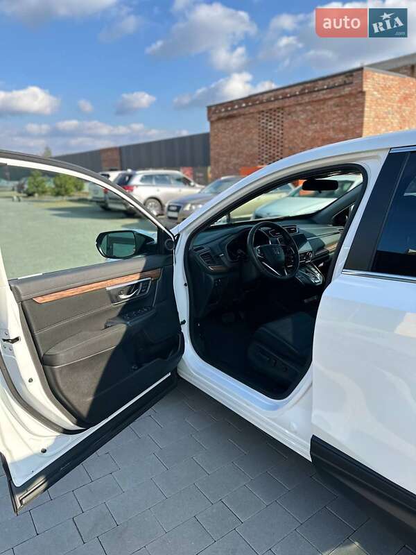 Внедорожник / Кроссовер Honda CR-V 2021 в Хмельницком