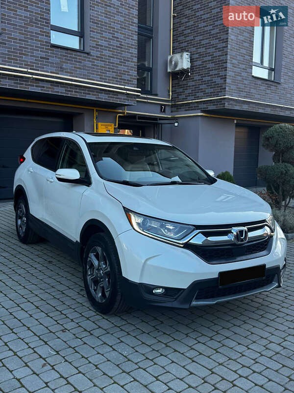 Позашляховик / Кросовер Honda CR-V 2017 в Львові