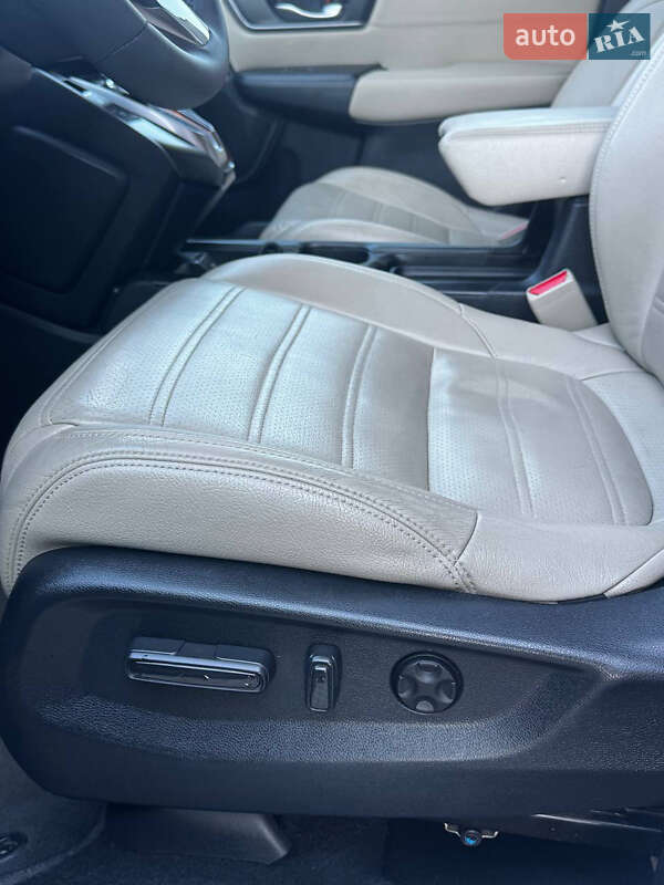 Позашляховик / Кросовер Honda CR-V 2017 в Львові