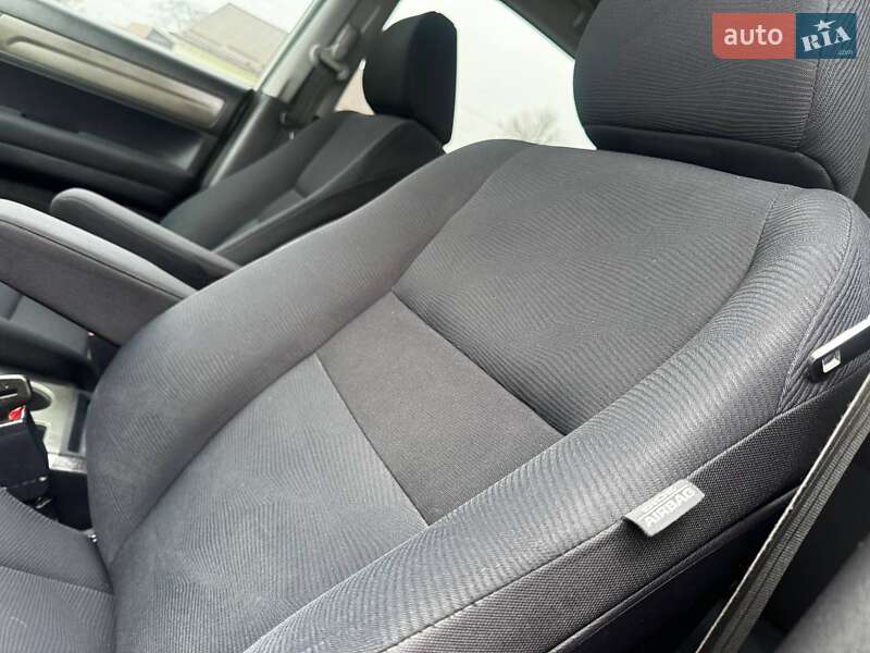 Внедорожник / Кроссовер Honda CR-V 2011 в Ахтырке фото 26 Внедорожник / Кроссовер Honda CR-V 2011 в Ахтырке