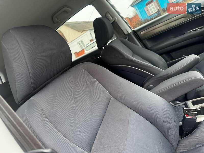 Внедорожник / Кроссовер Honda CR-V 2011 в Ахтырке фото 46 Внедорожник / Кроссовер Honda CR-V 2011 в Ахтырке