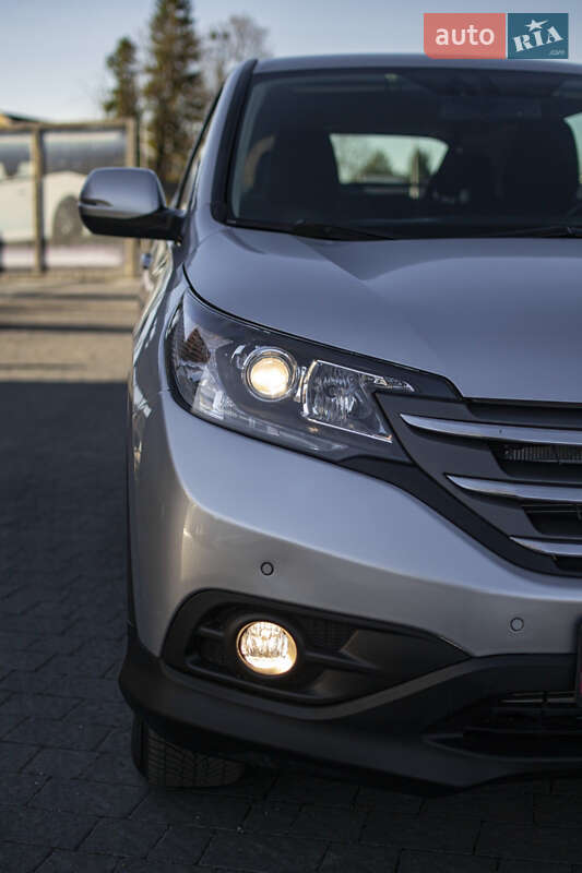 Позашляховик / Кросовер Honda CR-V 2014 в Гайсину