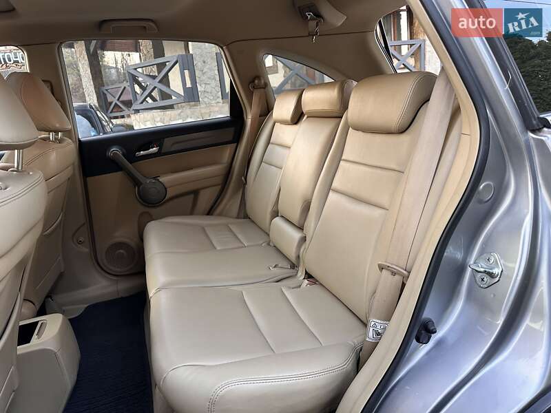 Позашляховик / Кросовер Honda CR-V 2008 в Києві