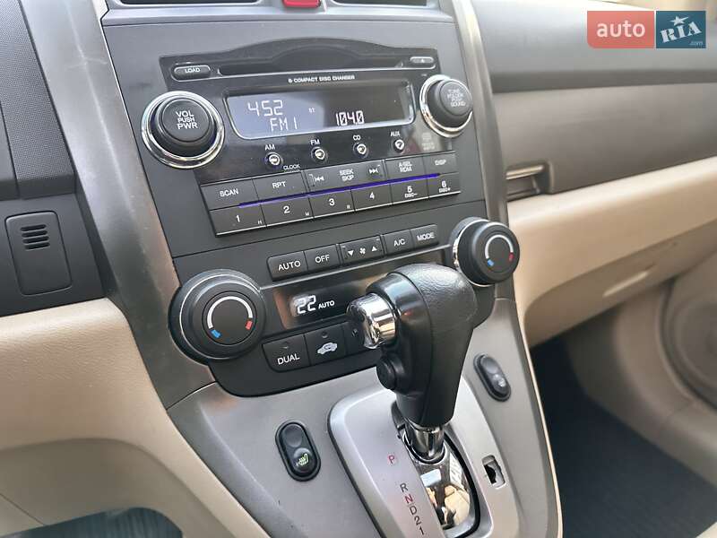 Позашляховик / Кросовер Honda CR-V 2008 в Києві