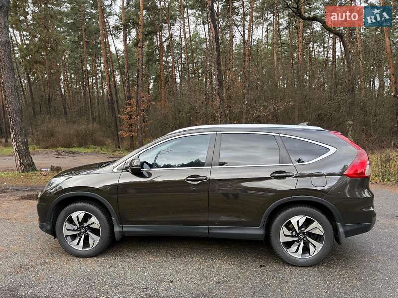 Позашляховик / Кросовер Honda CR-V 2015 в Києві