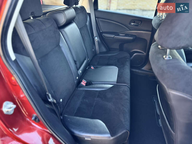 Внедорожник / Кроссовер Honda CR-V 2015 в Радивилове