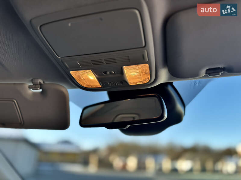 Внедорожник / Кроссовер Honda CR-V 2015 в Радивилове