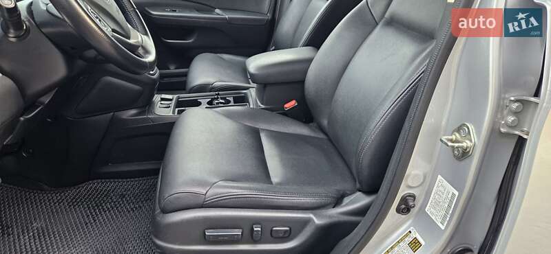 Внедорожник / Кроссовер Honda CR-V 2016 в Виннице