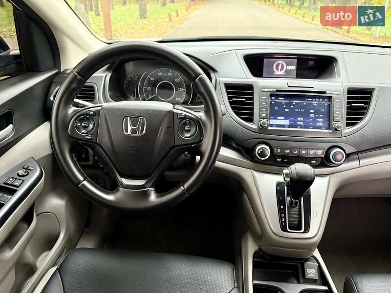 Внедорожник / Кроссовер Honda CR-V 2015 в Киеве