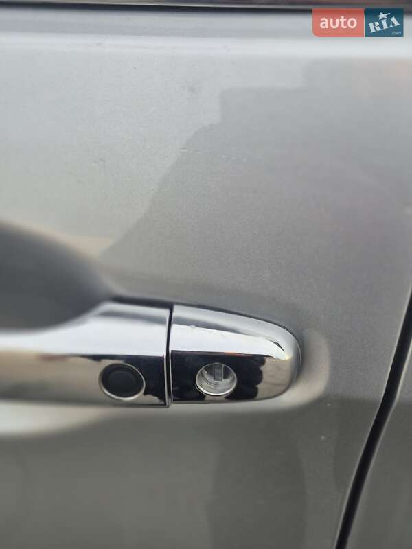 Позашляховик / Кросовер Honda CR-V 2017 в Києві фото 13 Позашляховик / Кросовер Honda CR-V 2017 в Києві