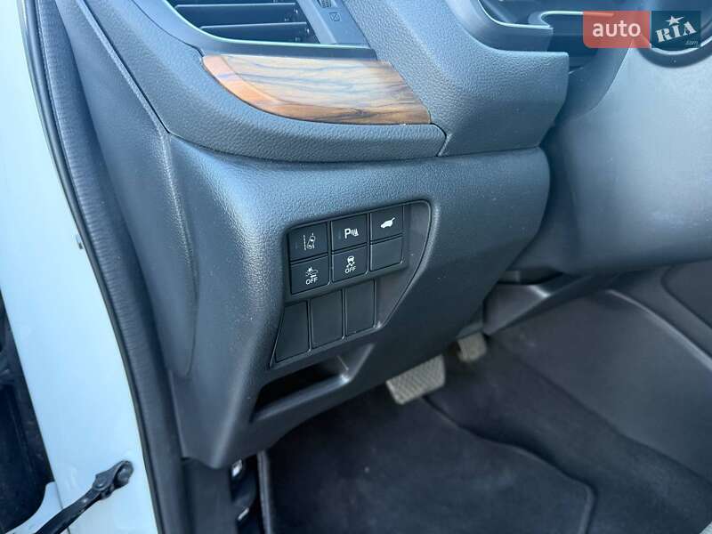 Внедорожник / Кроссовер Honda CR-V 2020 в Киеве