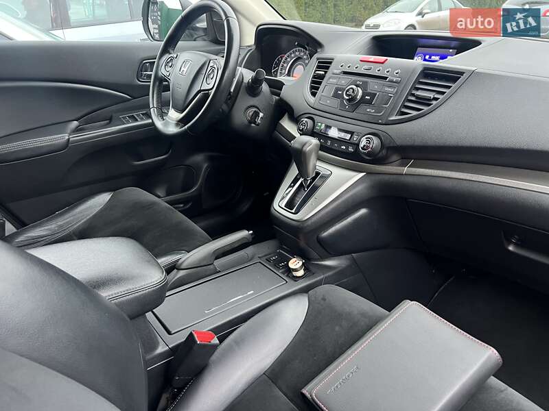 Внедорожник / Кроссовер Honda CR-V 2014 в Киеве