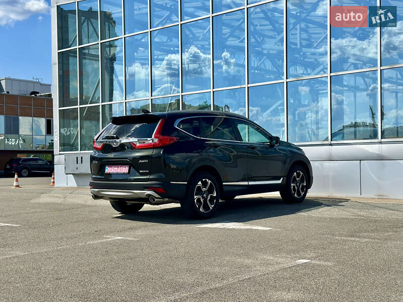 Позашляховик / Кросовер Honda CR-V 2018 в Києві