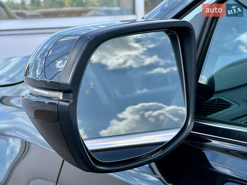 Позашляховик / Кросовер Honda CR-V 2018 в Києві