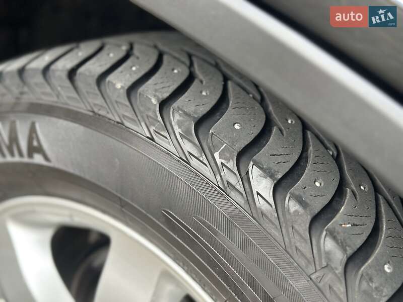 Внедорожник / Кроссовер Honda CR-V 2008 в Дрогобыче