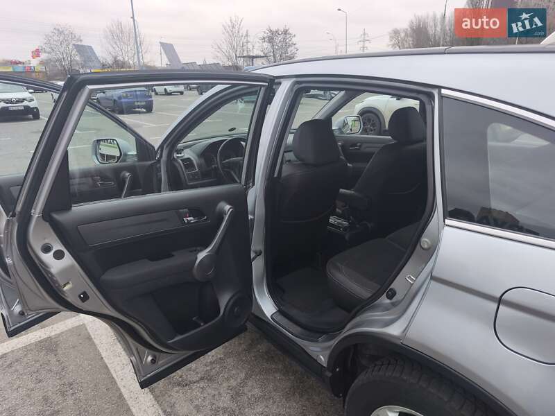 Внедорожник / Кроссовер Honda CR-V 2008 в Киеве