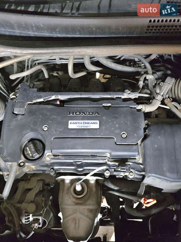 Позашляховик / Кросовер Honda CR-V 2016 в Харкові