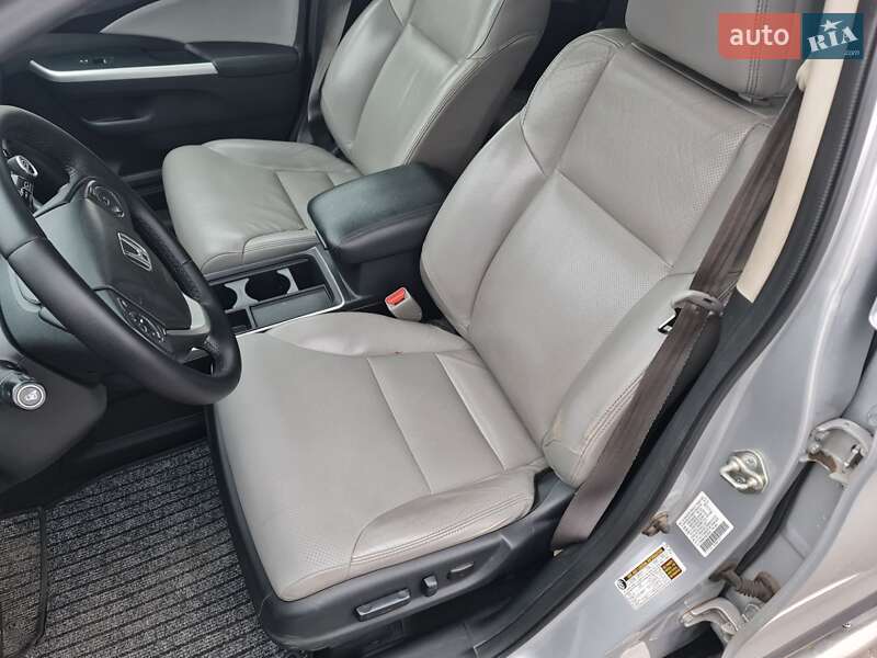 Внедорожник / Кроссовер Honda CR-V 2016 в Киеве фото 17 Внедорожник / Кроссовер Honda CR-V 2016 в Киеве