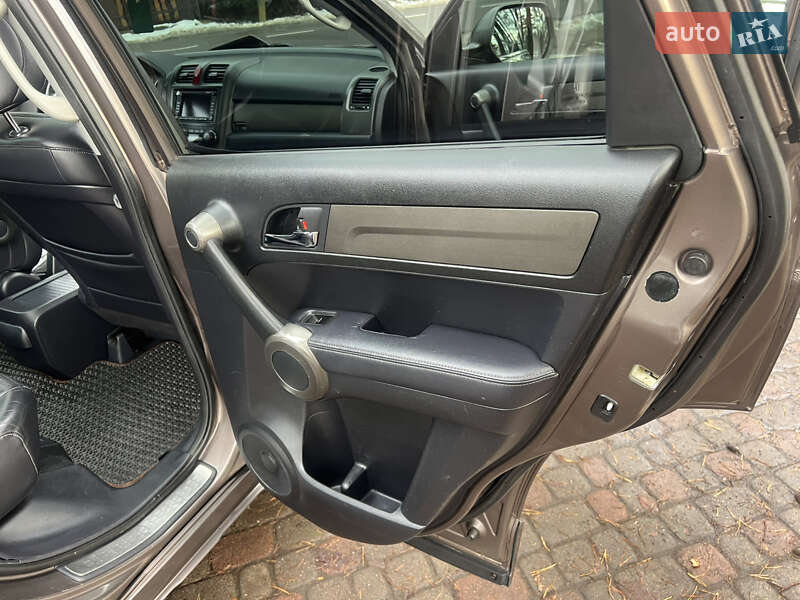 Внедорожник / Кроссовер Honda CR-V 2010 в Трускавце