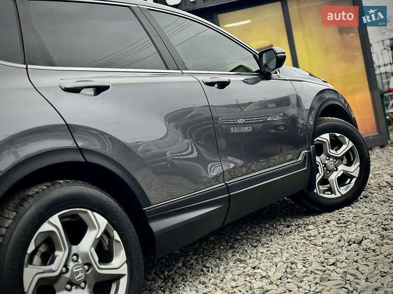 Позашляховик / Кросовер Honda CR-V 2017 в Стрию