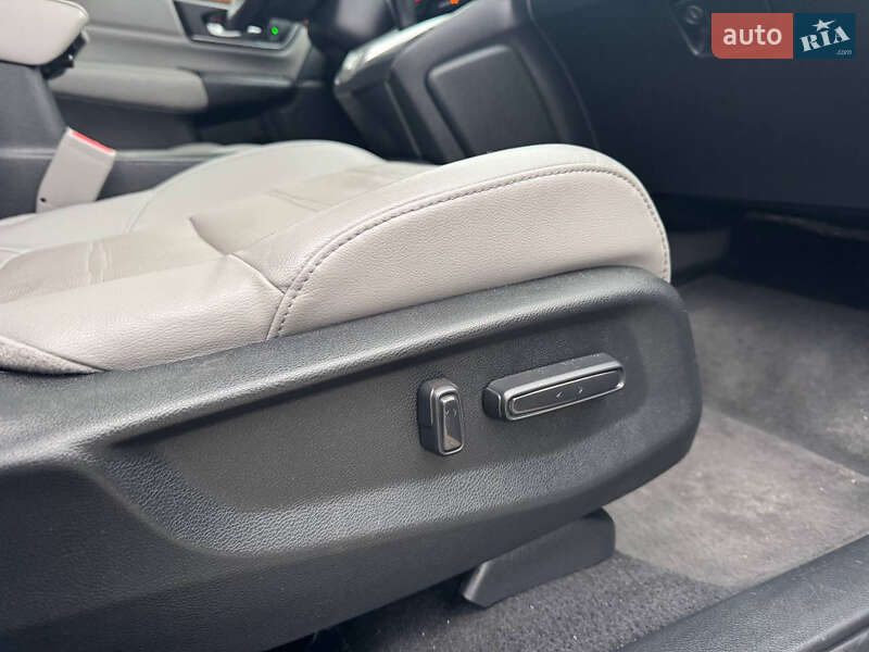 Позашляховик / Кросовер Honda CR-V 2017 в Стрию