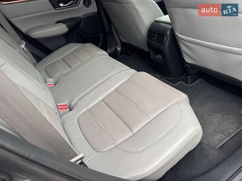 Позашляховик / Кросовер Honda CR-V 2017 в Стрию