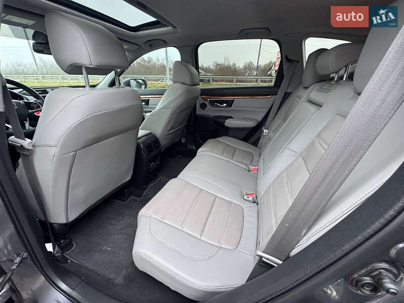 Позашляховик / Кросовер Honda CR-V 2017 в Стрию