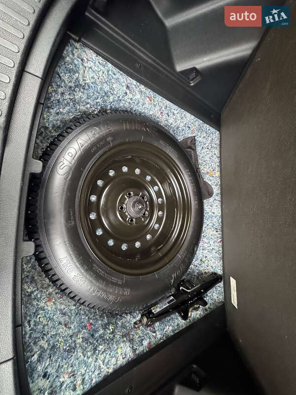 Позашляховик / Кросовер Honda CR-V 2017 в Стрию