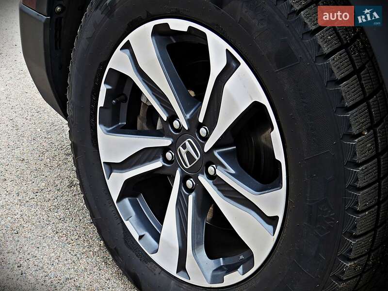 Внедорожник / Кроссовер Honda CR-V 2019 в Черкассах