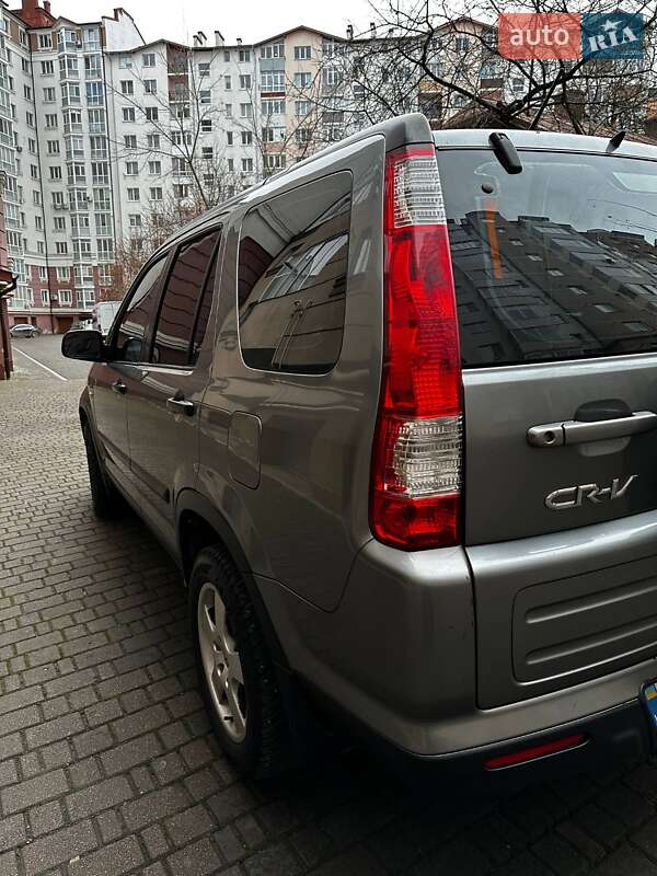 Внедорожник / Кроссовер Honda CR-V 2005 в Ивано-Франковске