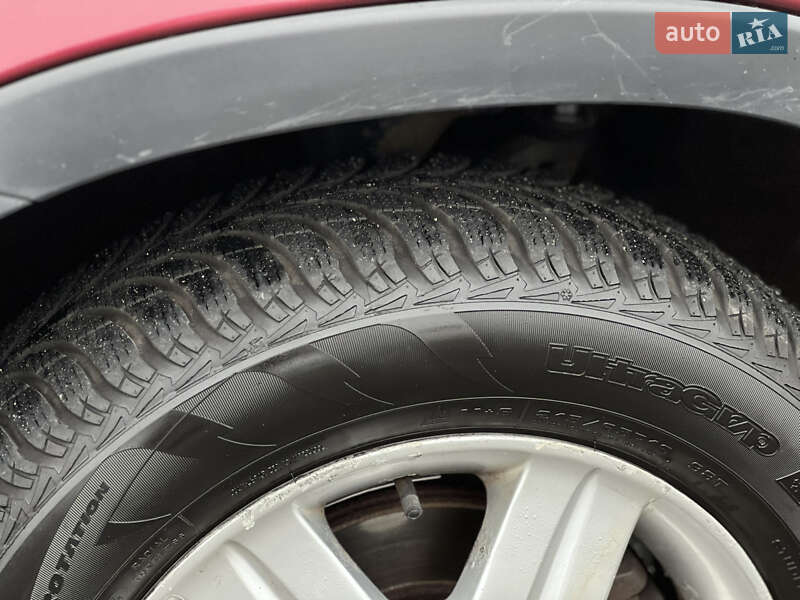 Позашляховик / Кросовер Honda CR-V 2005 в Києві