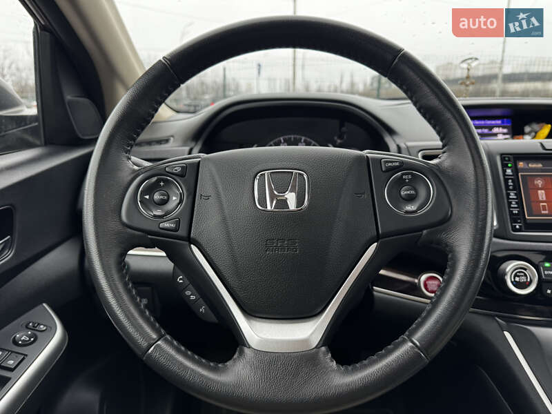 Позашляховик / Кросовер Honda CR-V 2016 в Києві