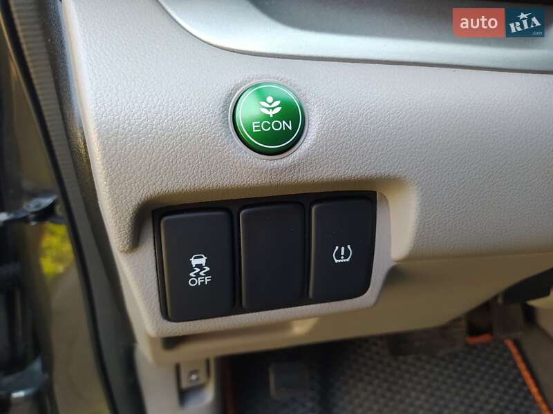 Позашляховик / Кросовер Honda CR-V 2014 в Вінниці