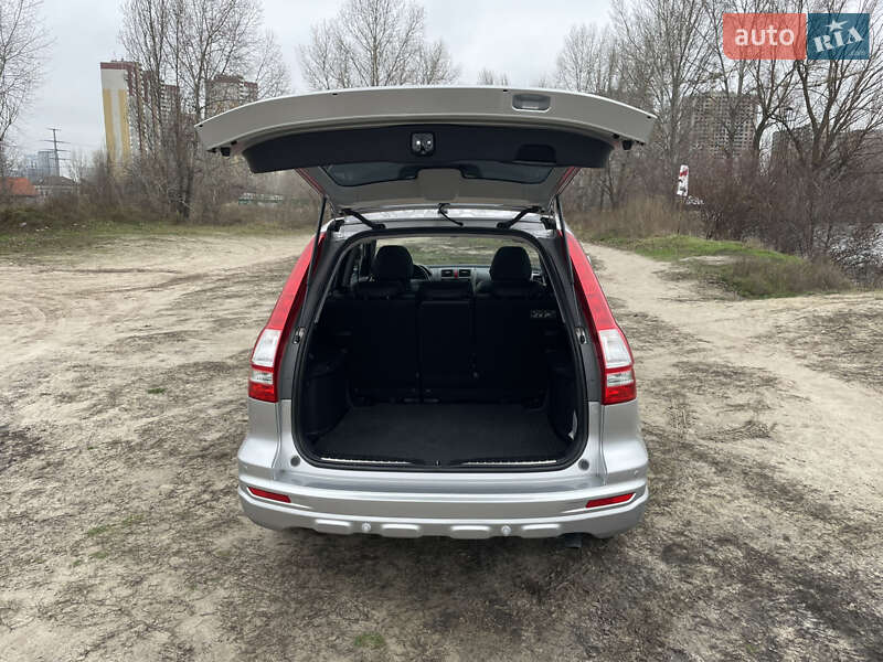 Позашляховик / Кросовер Honda CR-V 2011 в Києві