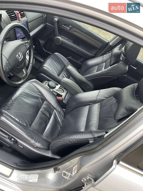 Позашляховик / Кросовер Honda CR-V 2011 в Києві