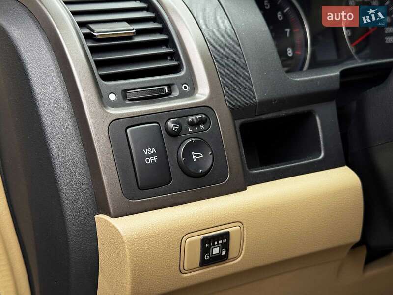 Позашляховик / Кросовер Honda CR-V 2008 в Києві