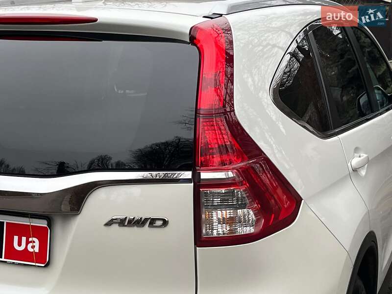 Позашляховик / Кросовер Honda CR-V 2016 в Києві