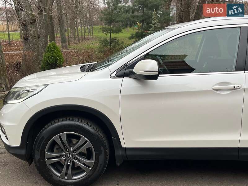 Позашляховик / Кросовер Honda CR-V 2016 в Києві