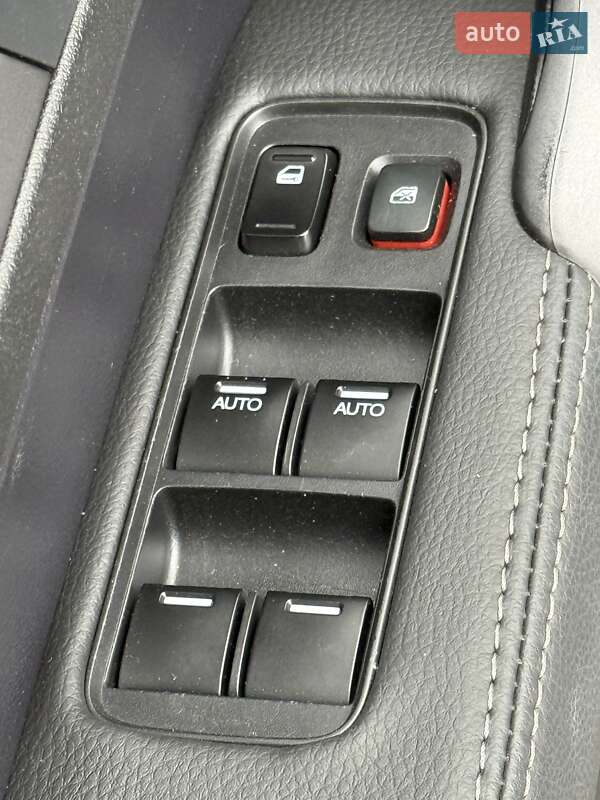 Позашляховик / Кросовер Honda CR-V 2009 в Києві