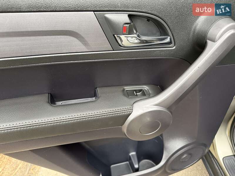 Позашляховик / Кросовер Honda CR-V 2009 в Києві